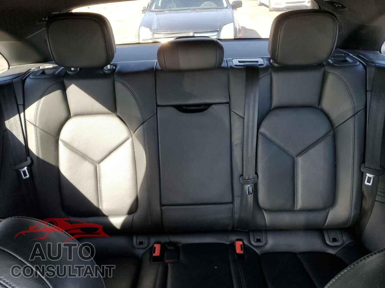 PORSCHE MACAN 2017 - WP1AB2A59HLB12311