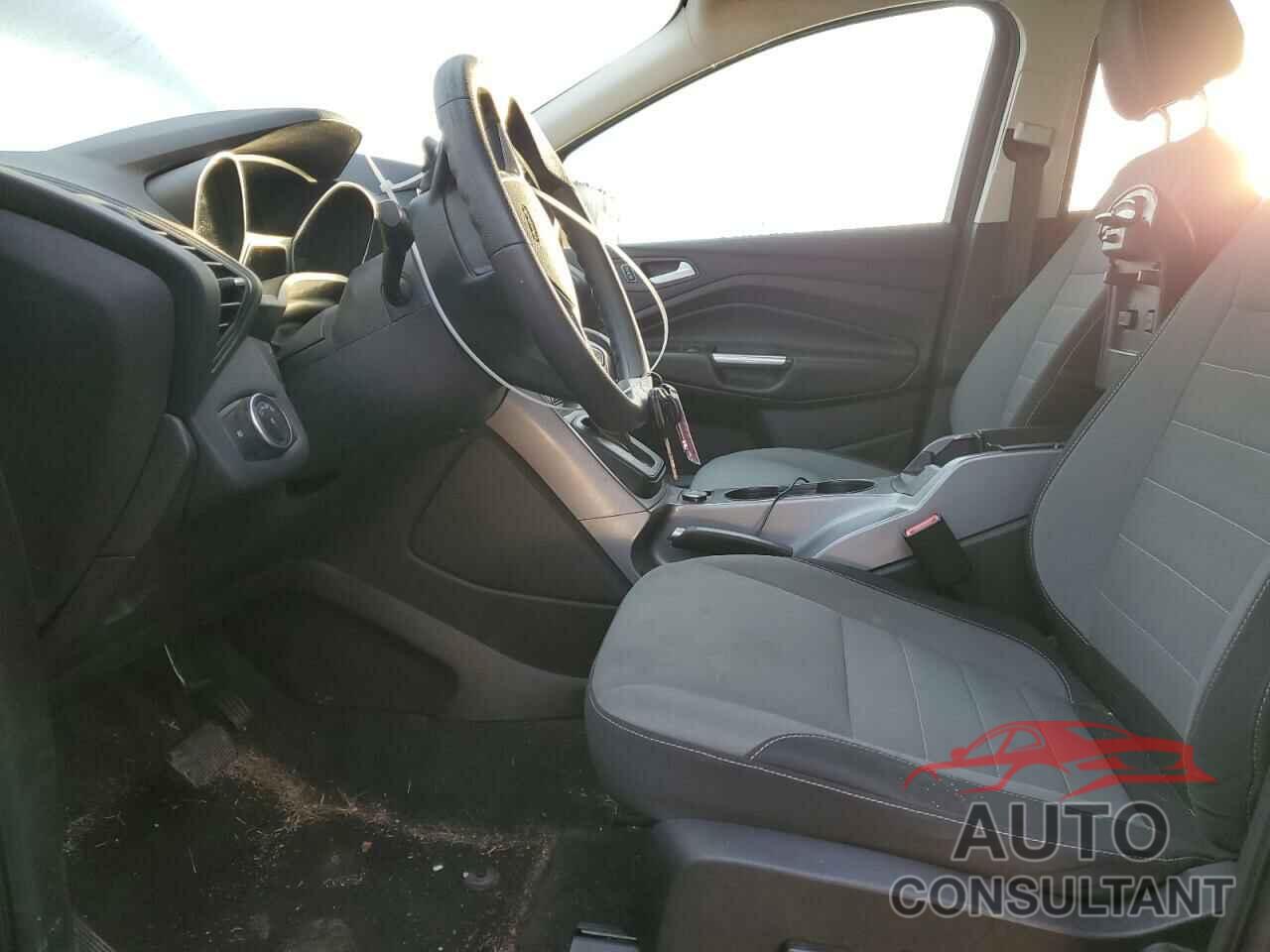 FORD ESCAPE 2016 - 1FMCU0GX5GUB22002