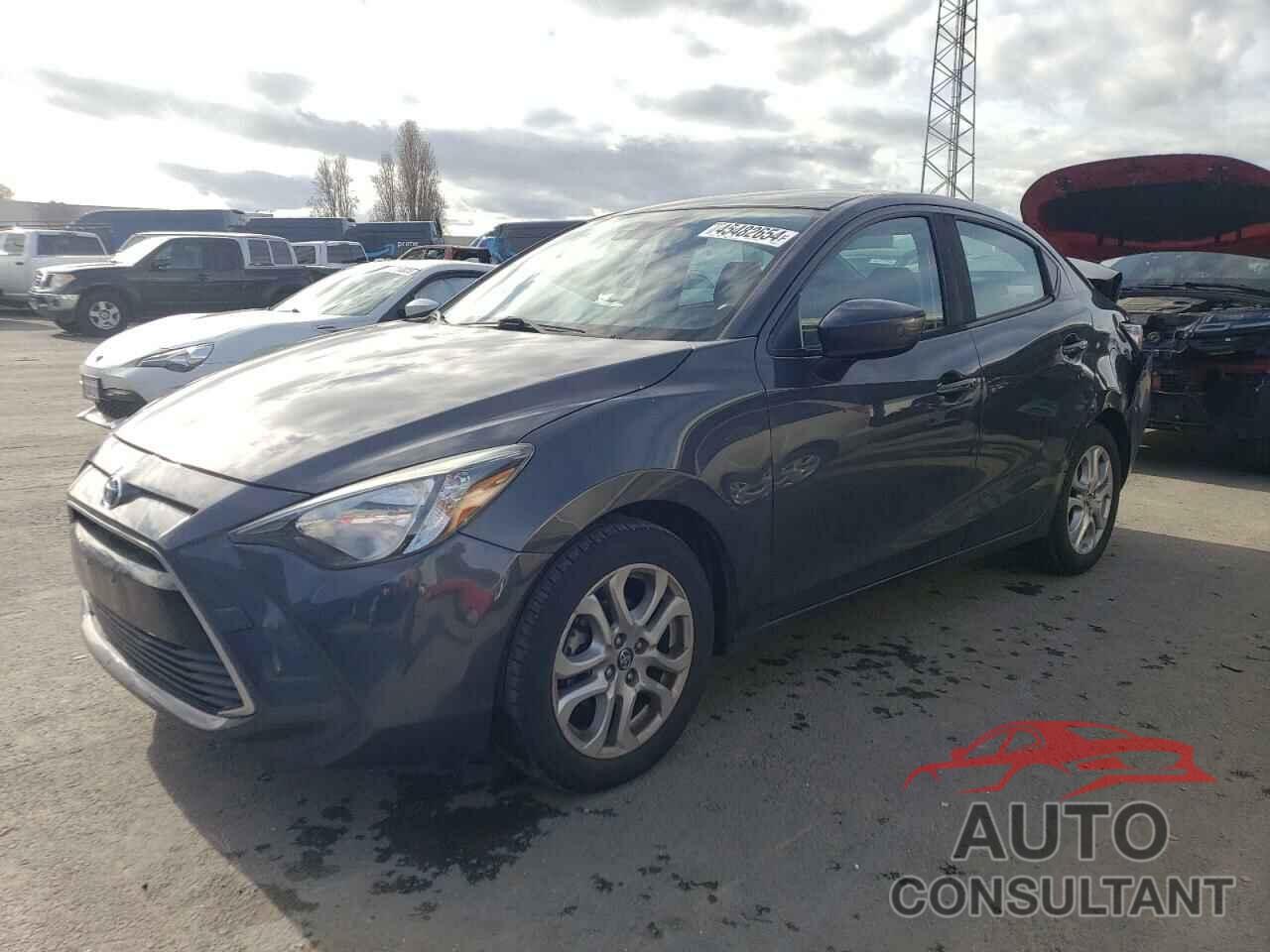 TOYOTA YARIS 2018 - 3MYDLBYV5JY326910