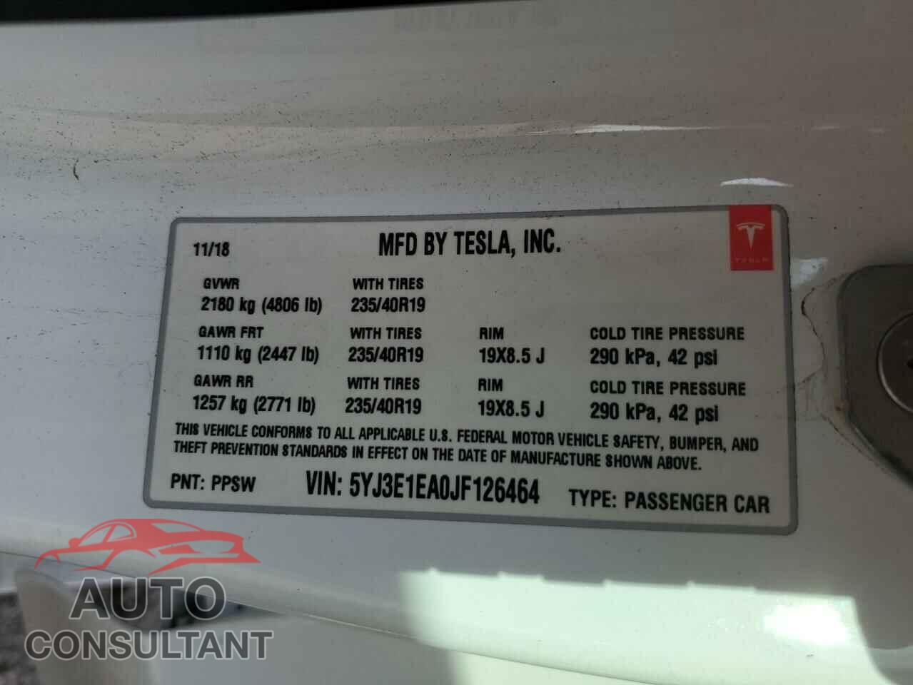 TESLA MODEL 3 2018 - 5YJ3E1EA0JF126464