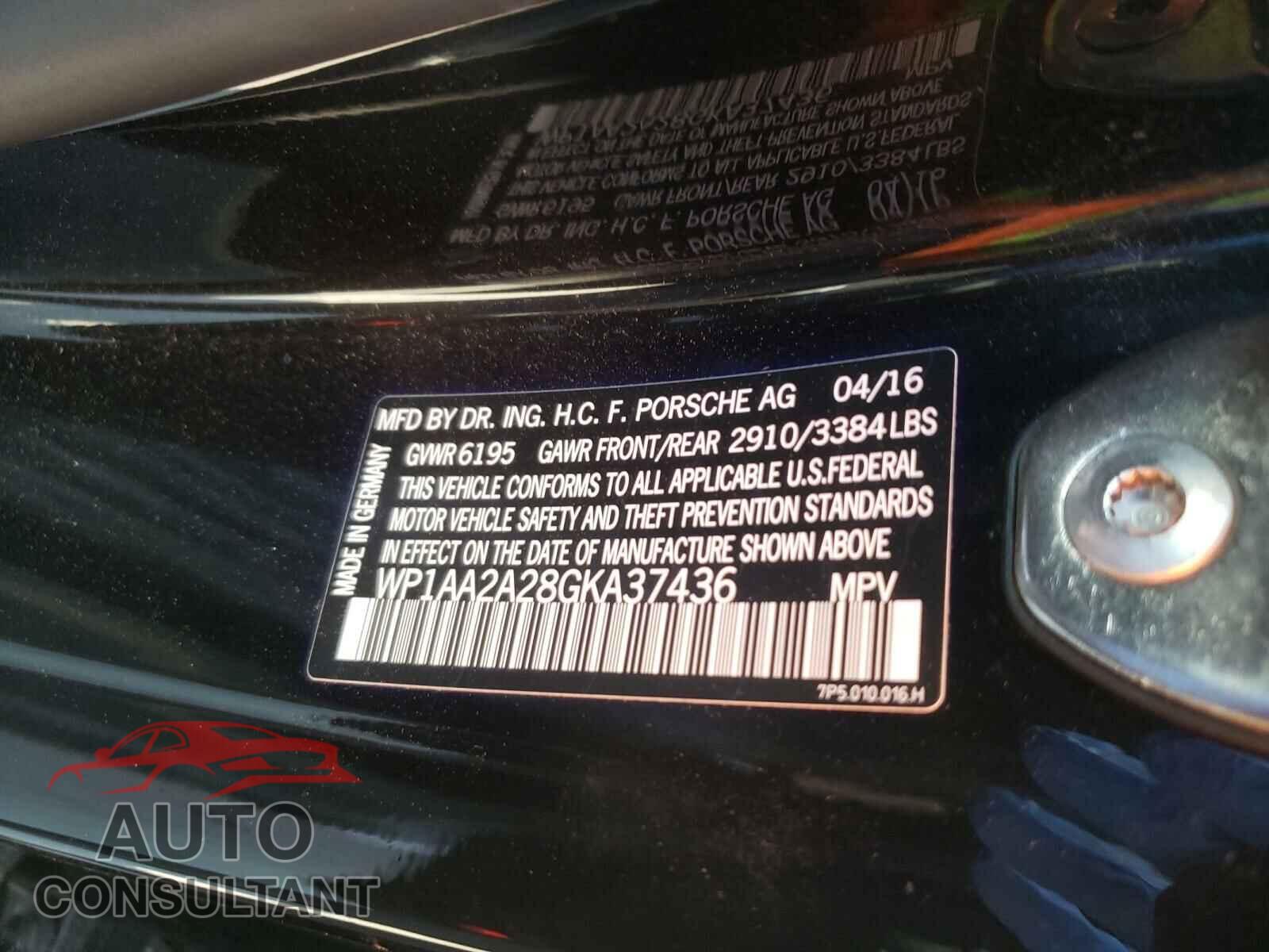 PORSCHE CAYENNE 2016 - WP1AA2A28GKA37436