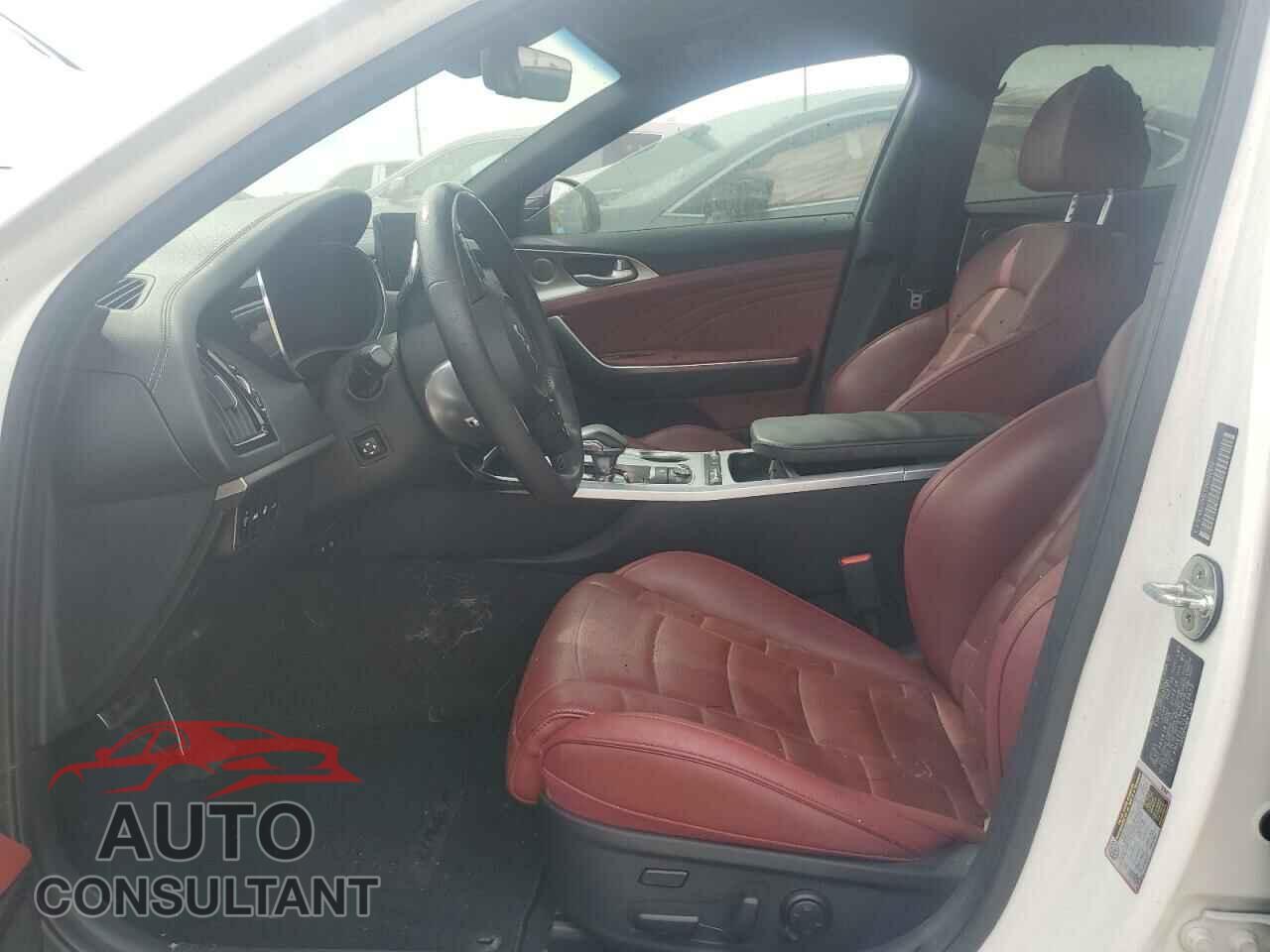 KIA STINGER 2022 - KNAE55LC1N6112852
