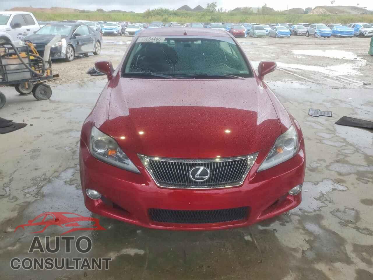 LEXUS IS 2014 - JTHFF2C26E2530114