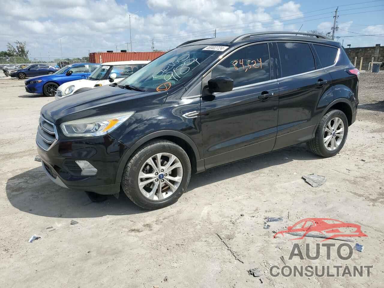 FORD ESCAPE 2017 - 1FMCU0GD5HUE76352