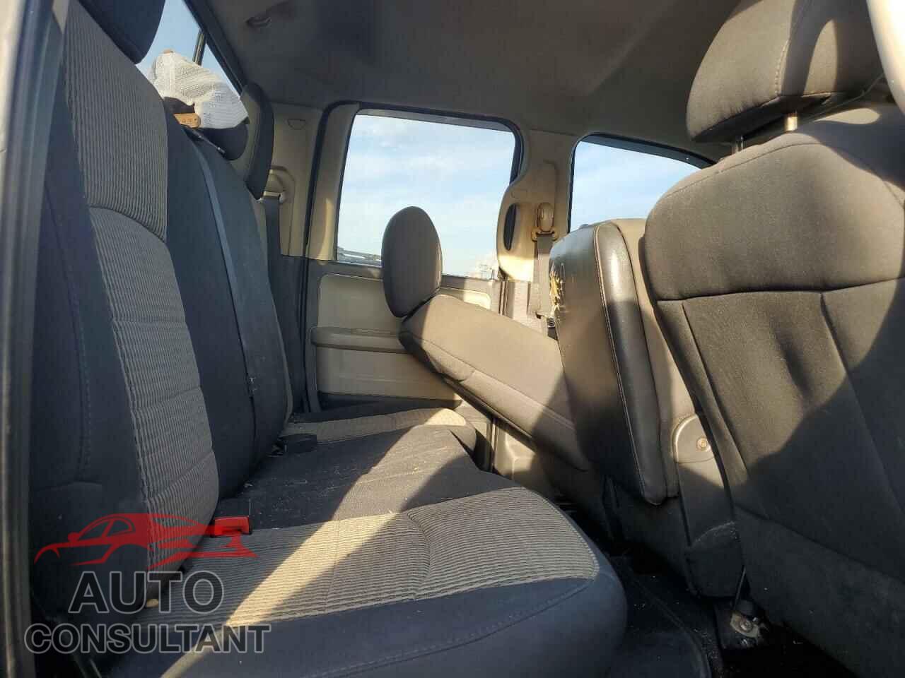 DODGE RAM 1500 2012 - 1C6RD7GP2CS294590