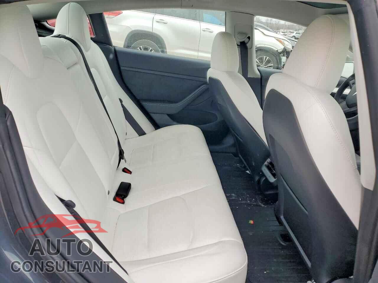 TESLA MODEL 3 2023 - 5YJ3E1EA7PF697989