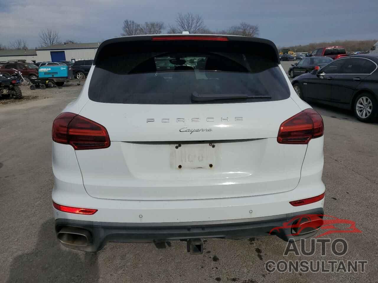 PORSCHE CAYENNE 2015 - WP1AF2A22FLA32081