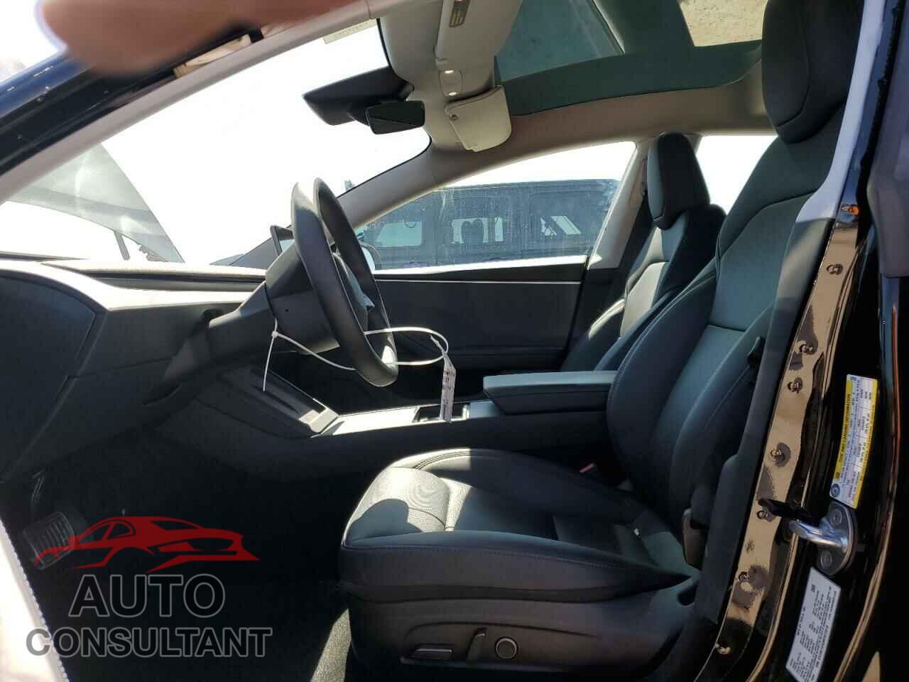 TESLA MODEL 3 2024 - 5YJ3E1EA3RF872810