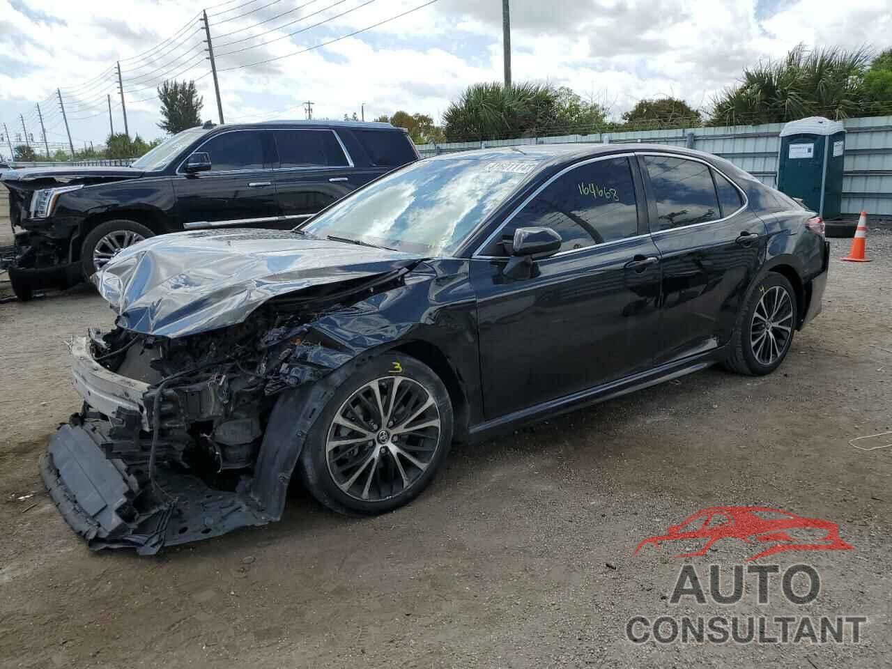 TOYOTA CAMRY 2018 - 4T1B11HK3JU602396