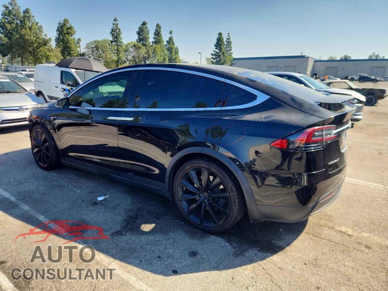 TESLA MODEL X 2017 - 5YJXCBE28HF060844