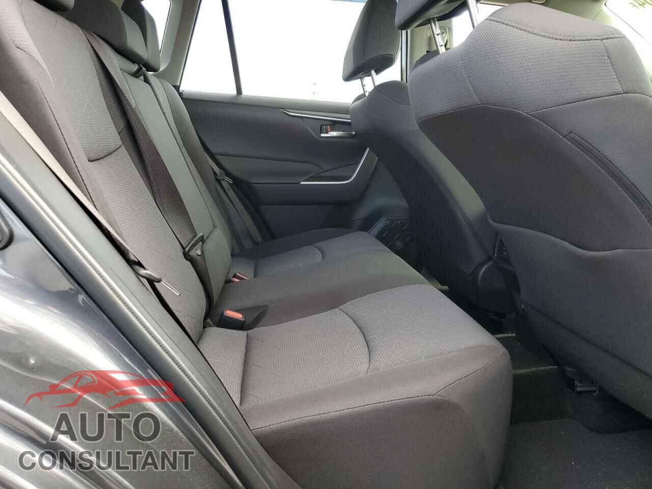 TOYOTA RAV4 2021 - JTMP1RFV8MD076227