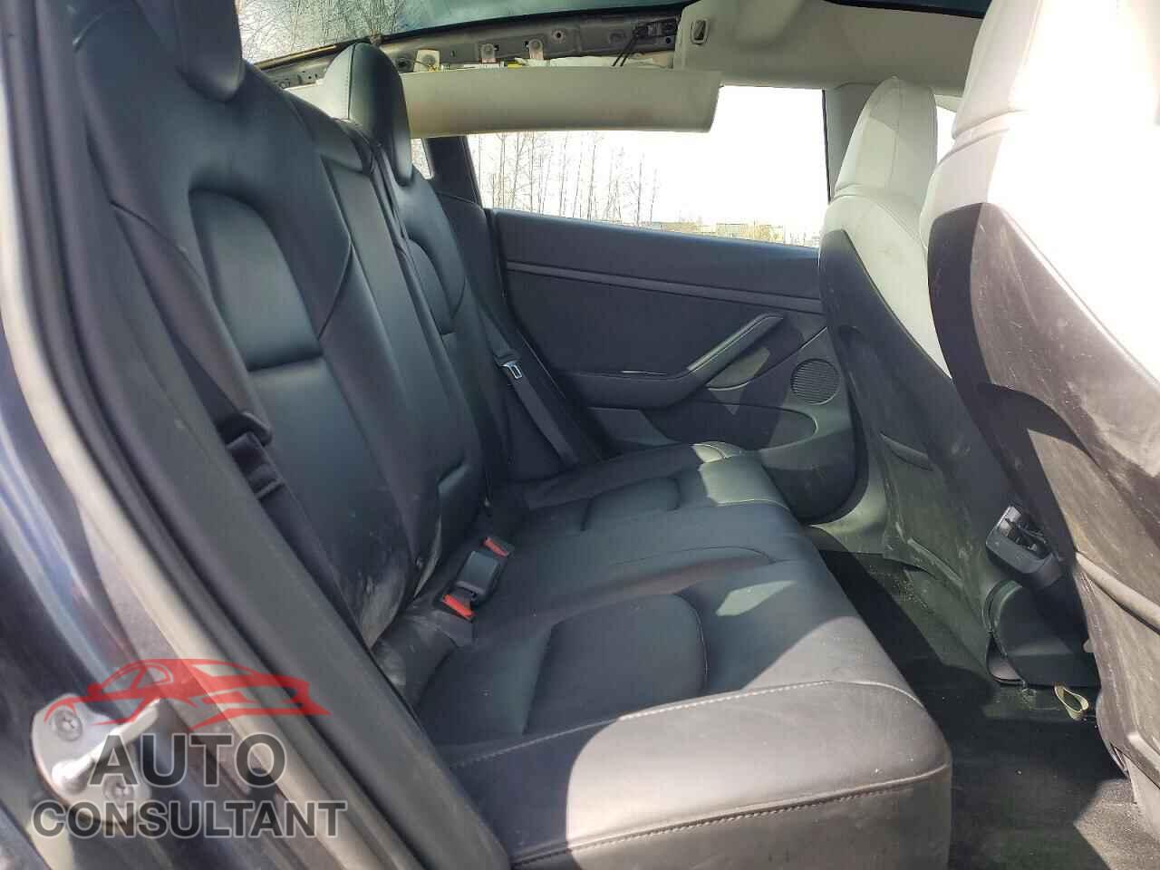 TESLA MODEL 3 2023 - 5YJ3E1EA6PF679967