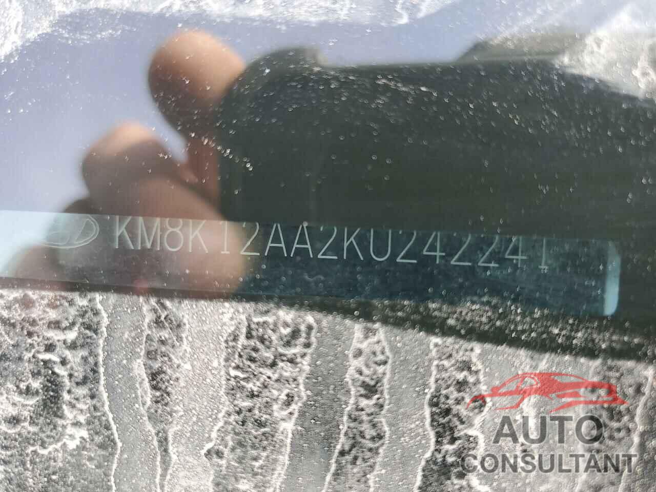 HYUNDAI KONA 2019 - KM8K12AA2KU242241