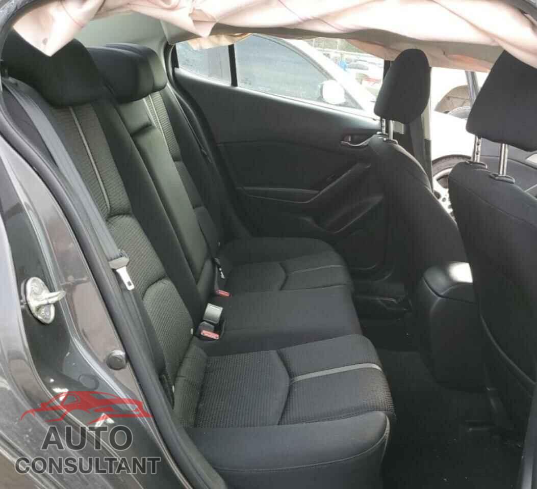 MAZDA 3 2017 - 3MZBN1U71HM139468