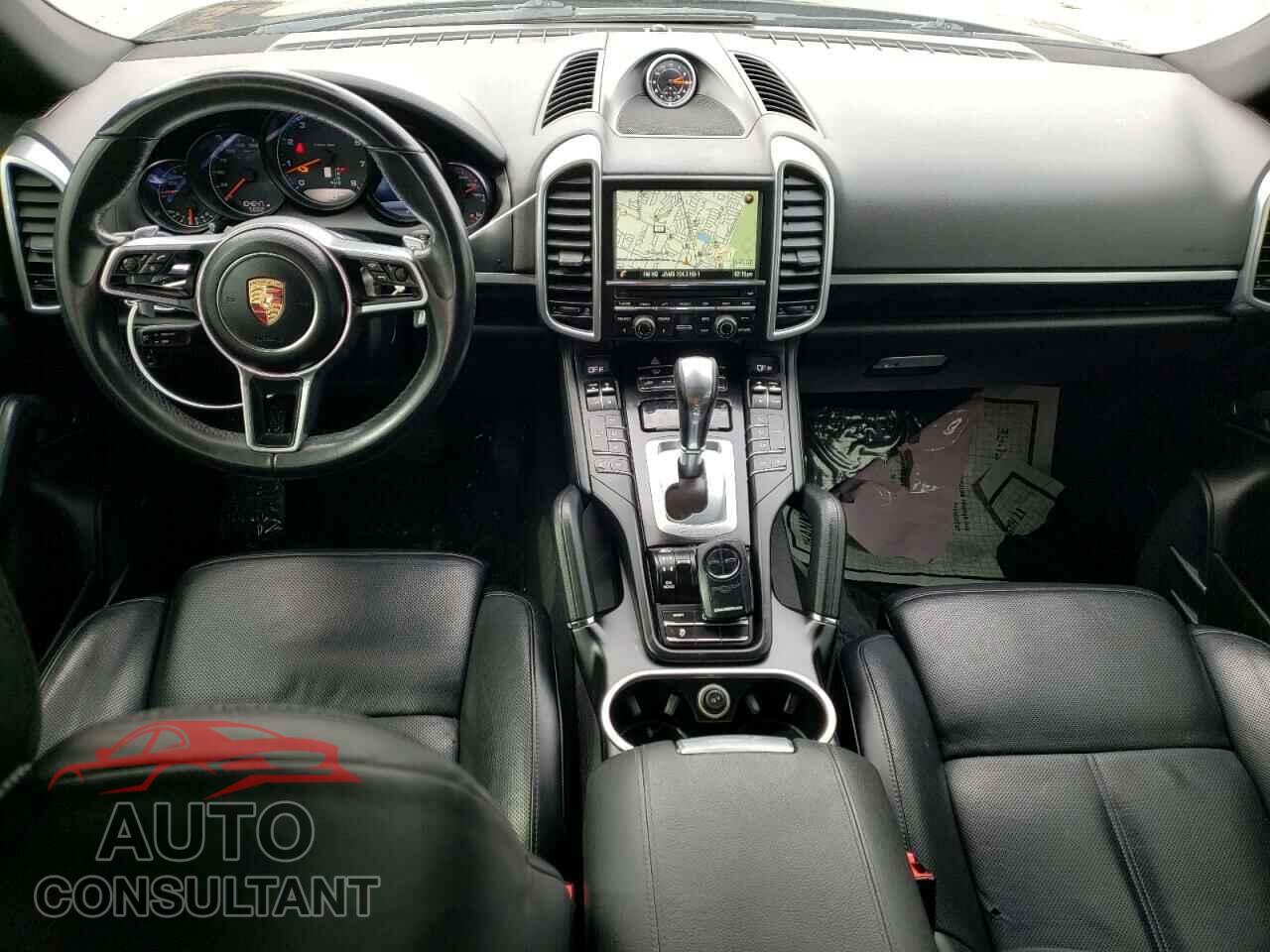 PORSCHE CAYENNE 2016 - WP1AA2A27GLA05703