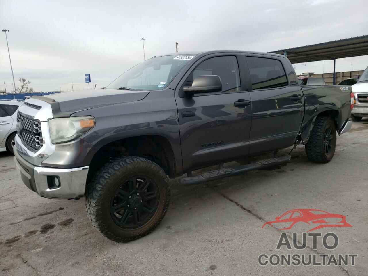 TOYOTA TUNDRA 2019 - 5TFDW5F18KX831687