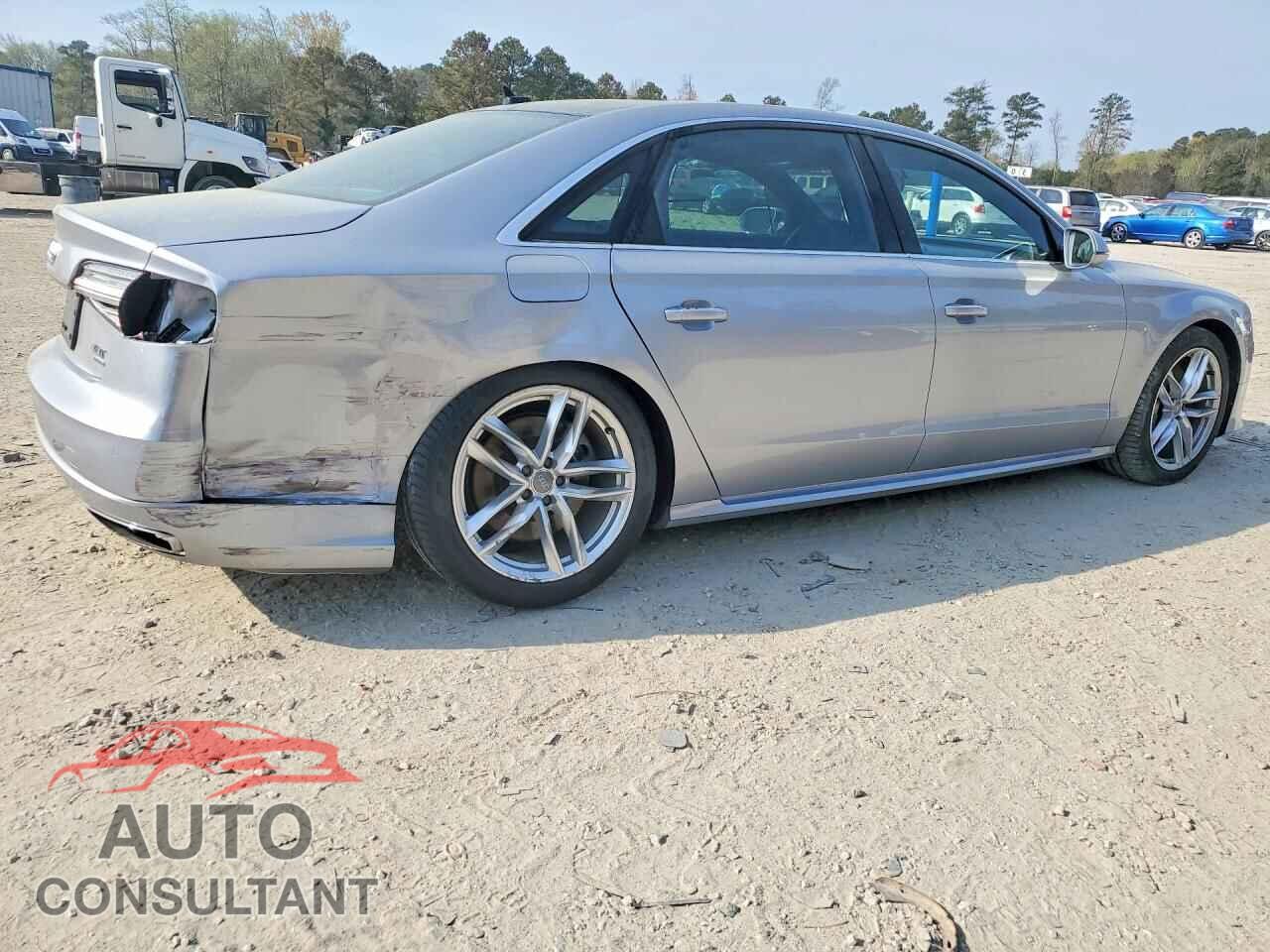 AUDI A8 2016 - WAU43AFD7GN015307