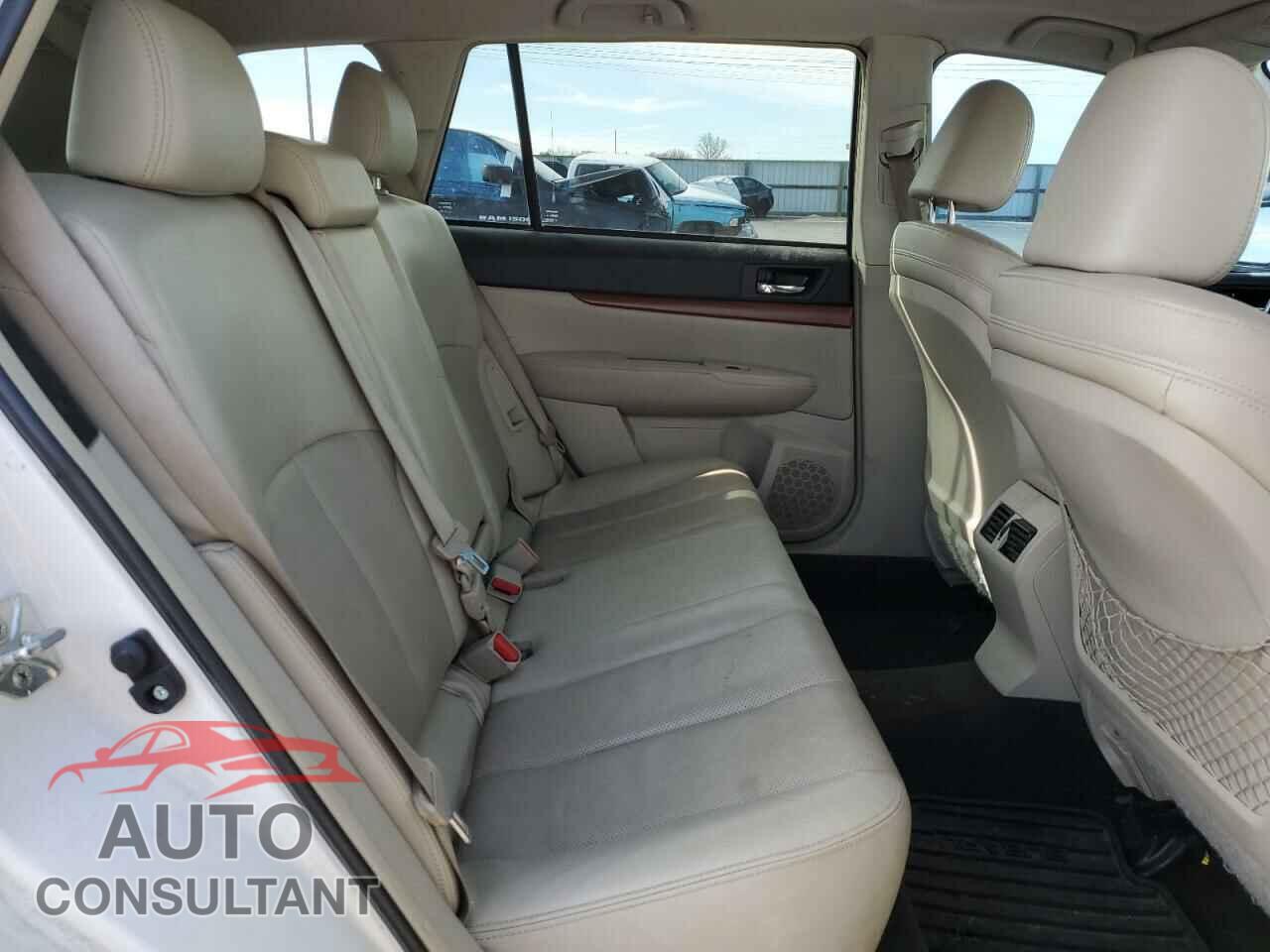 SUBARU OUTBACK 2013 - 4S4BRBPC1D3307543