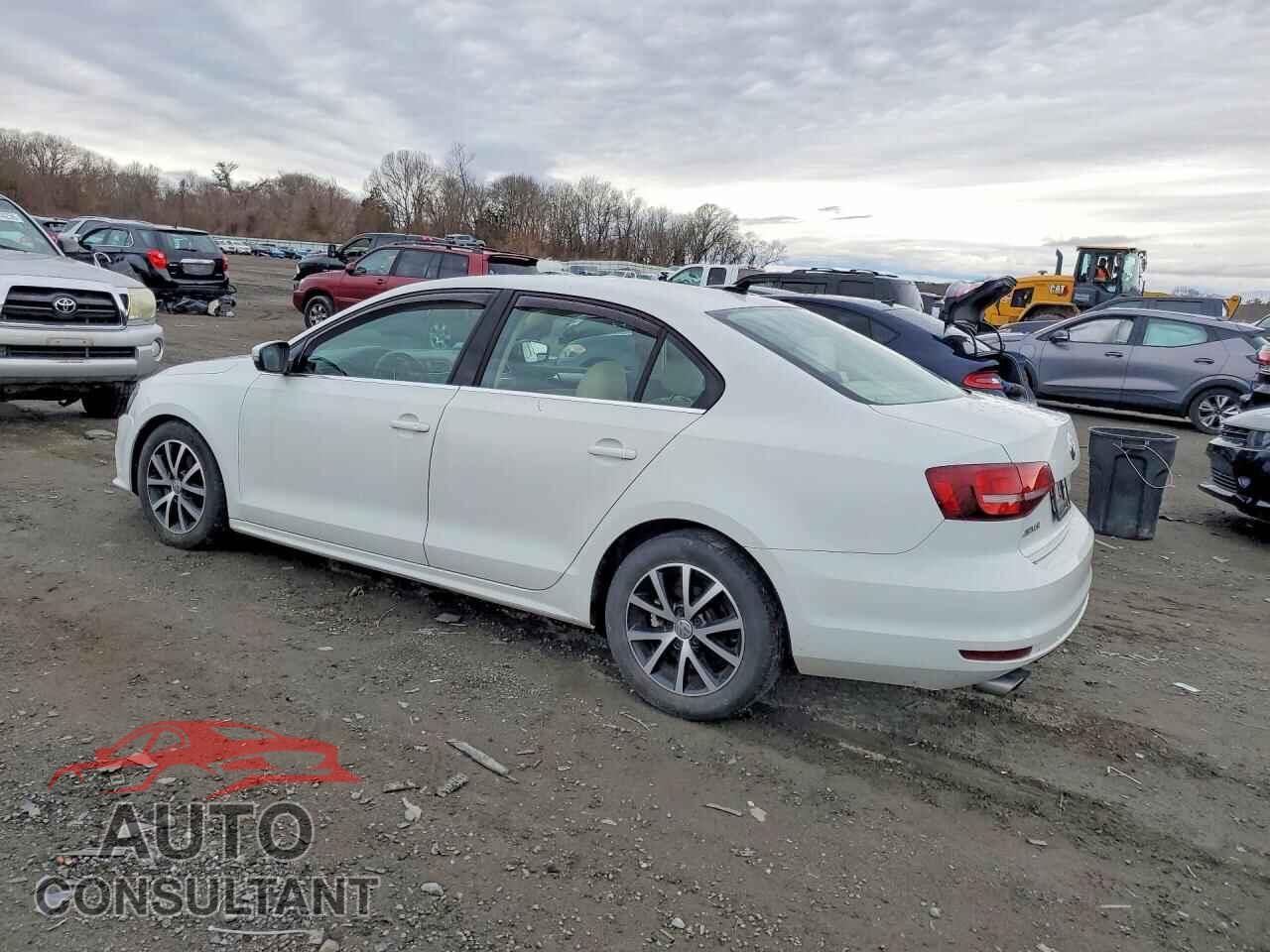 VOLKSWAGEN JETTA 2017 - 3VWDB7AJ9HM411043