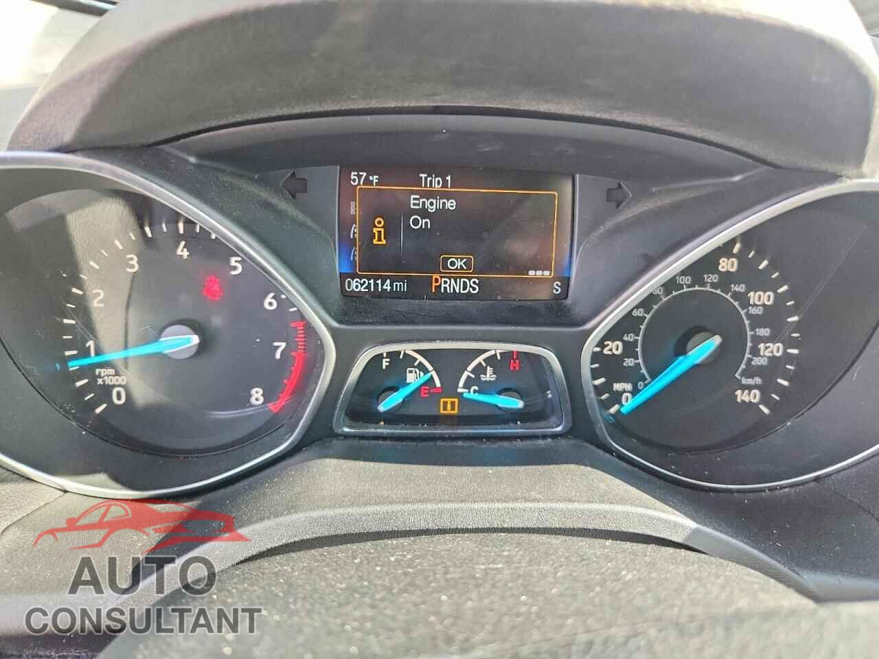 FORD ESCAPE 2017 - 1FMCU0F7XHUD82186