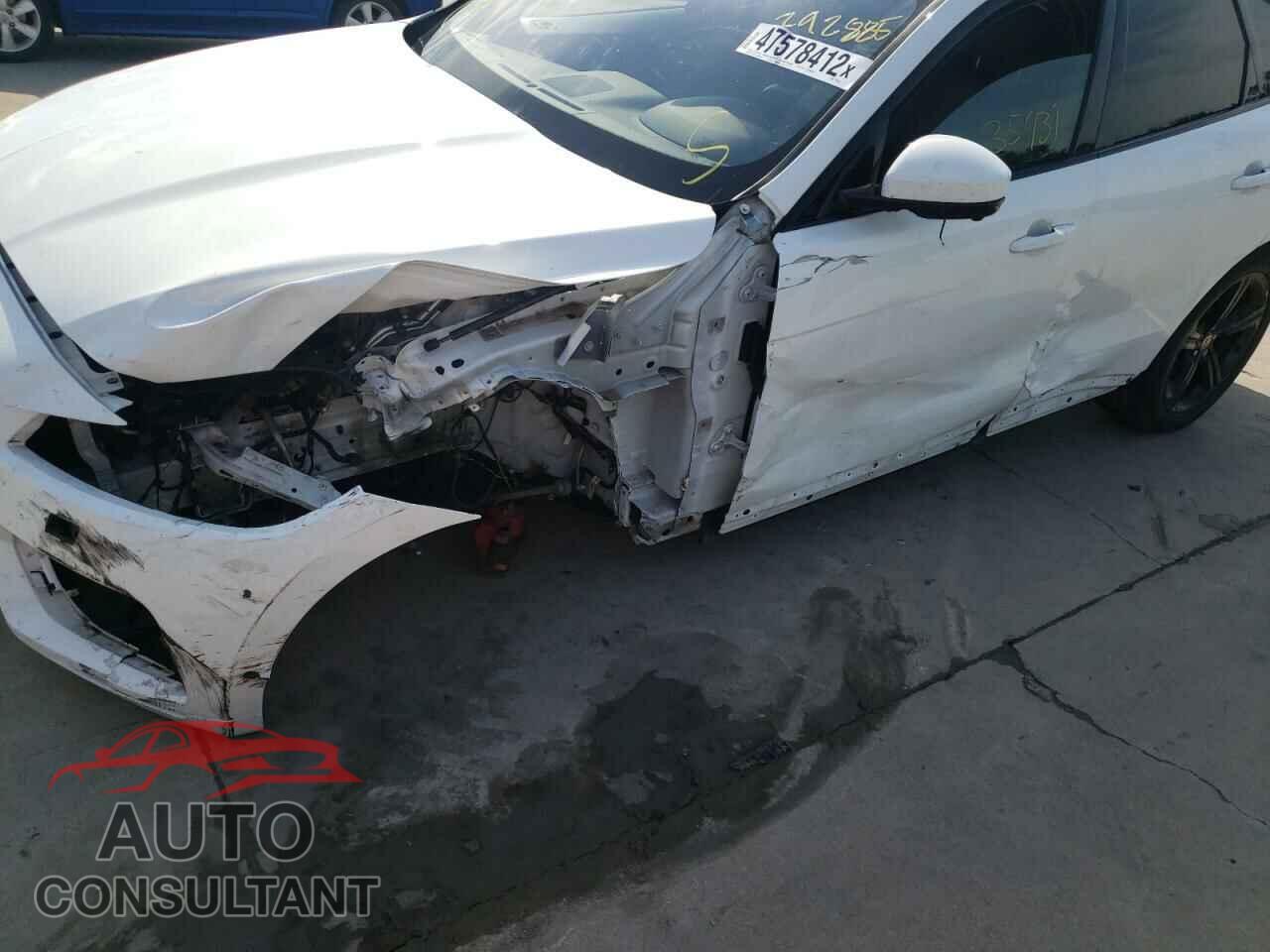 JAGUAR F-PACE 2018 - SADCM2FVXJA292885
