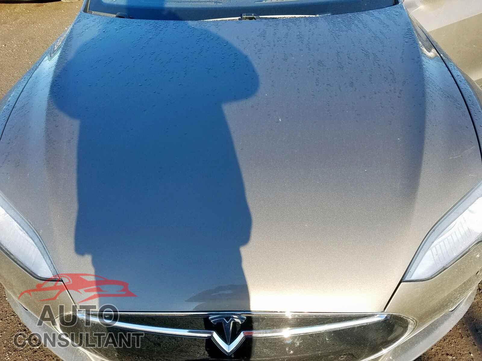 TESLA MODEL S 2016 - 5YJSA1E23GF120652