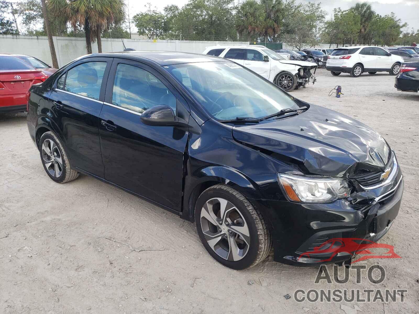 CHEVROLET SONIC 2018 - 1G1JF5SB6J4107264