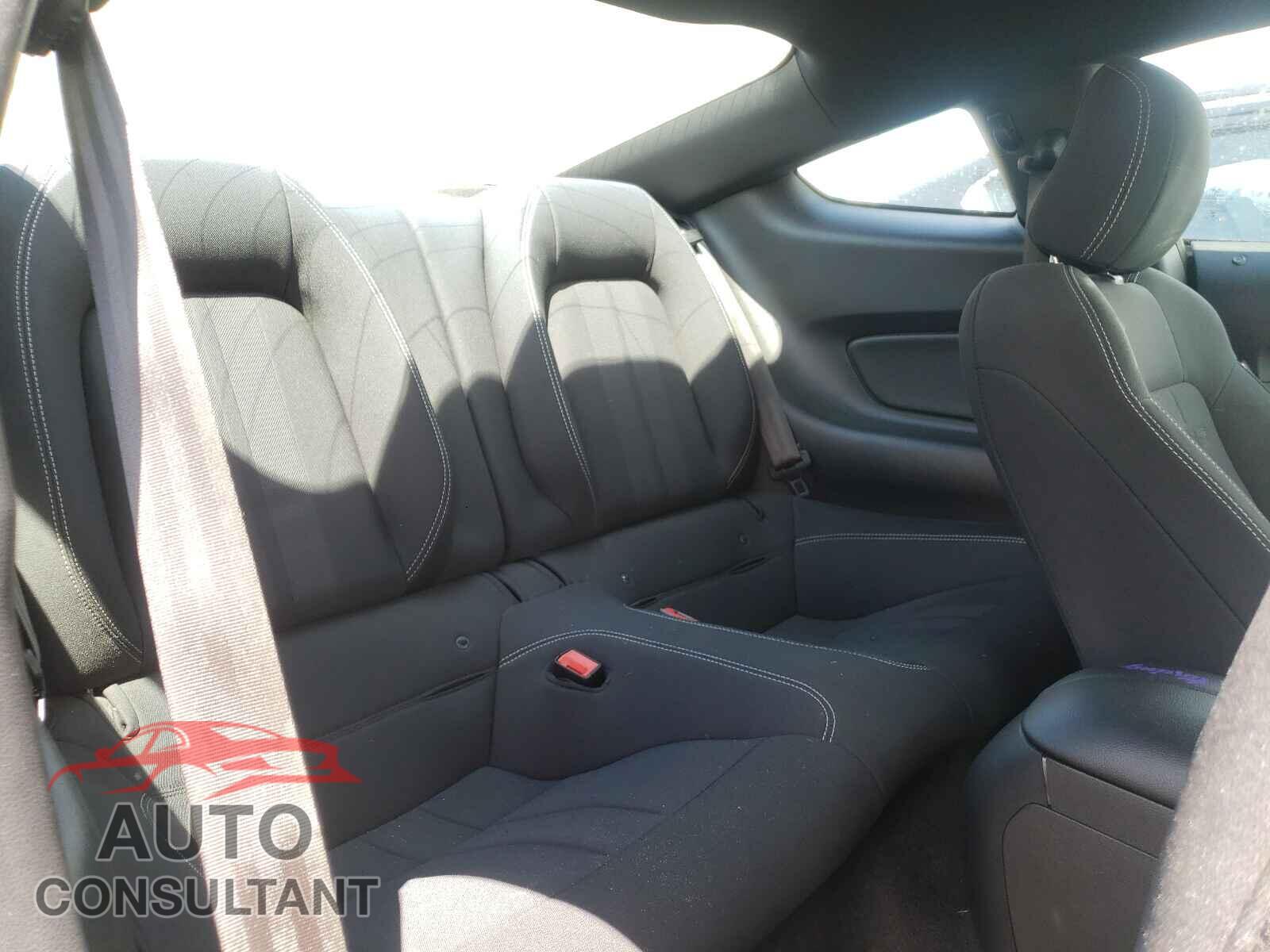 FORD MUSTANG 2018 - 1FA6P8TH6J5116691