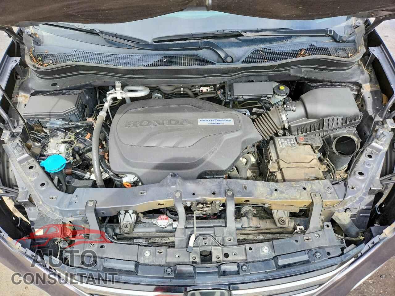 HONDA PILOT 2018 - 5FNYF6H96JB048337