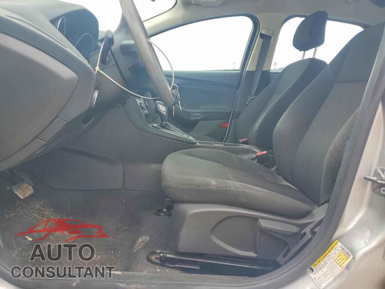 FORD FOCUS 2016 - 1FADP3E2XGL305092
