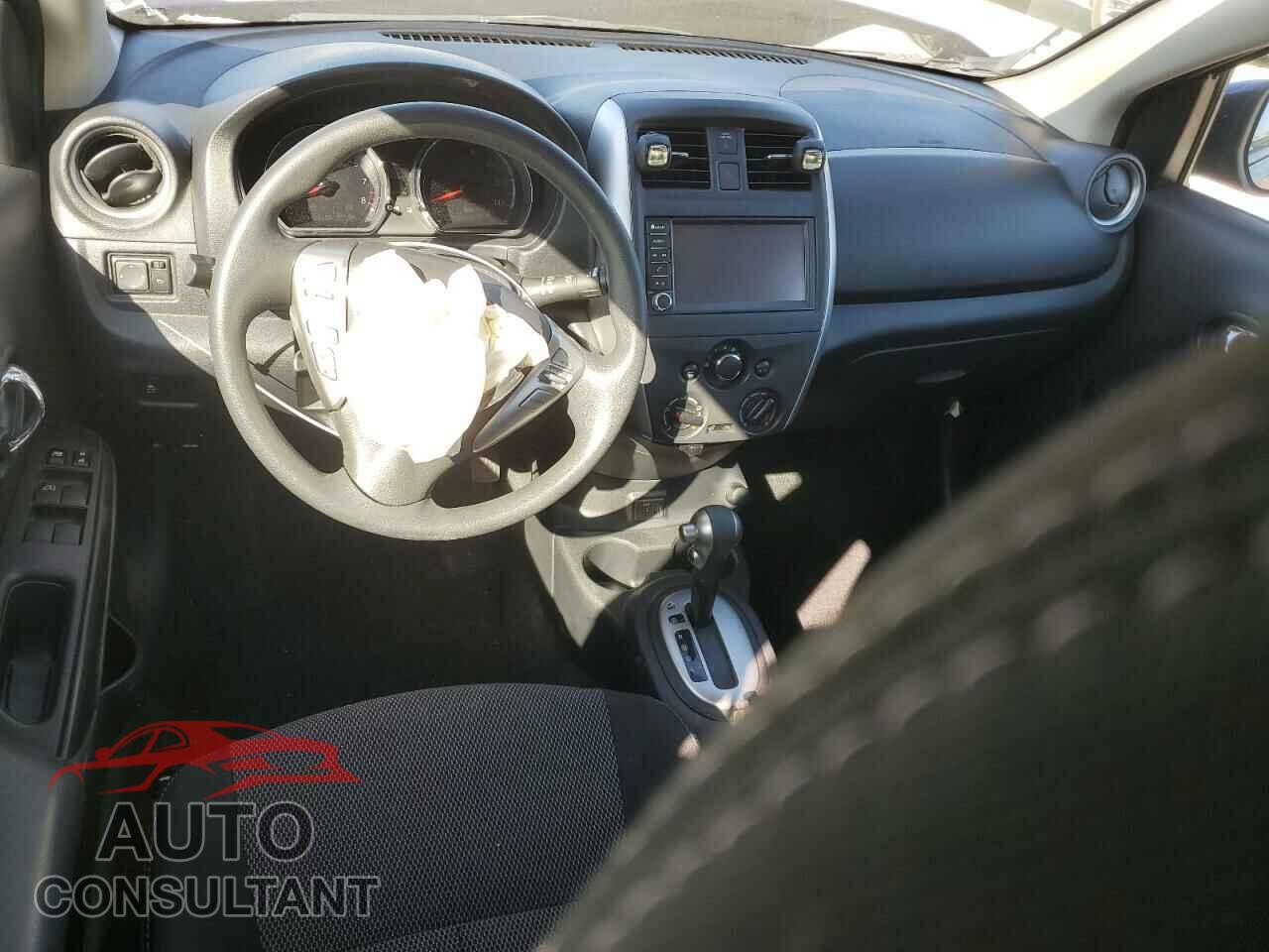 NISSAN VERSA 2019 - 3N1CN7AP3KL879862