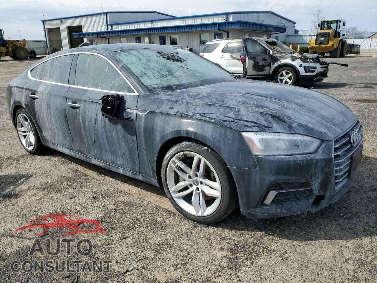 AUDI A5 2019 - WAUBNCF52KA097078