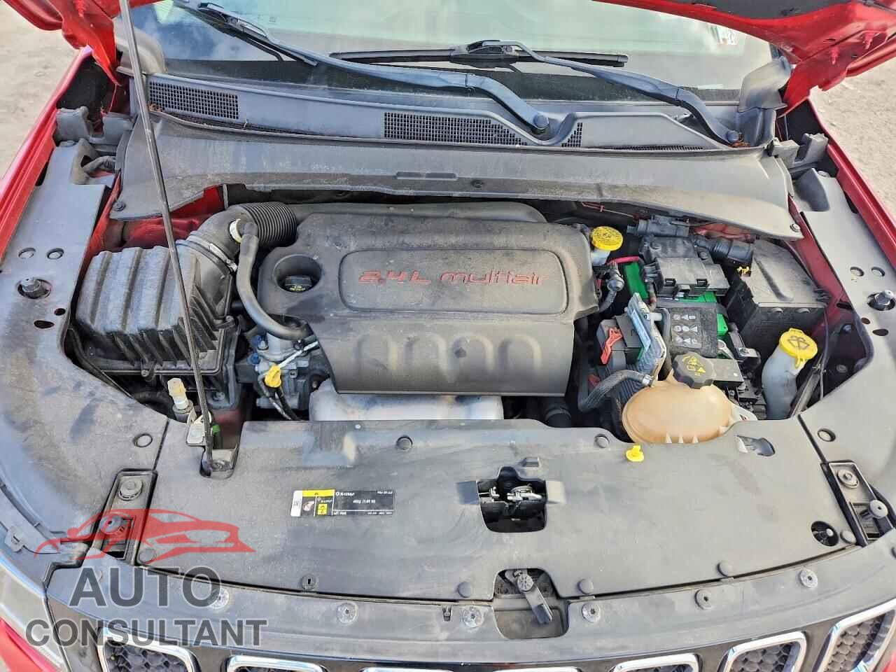 JEEP COMPASS 2018 - 3C4NJDCB3JT200527