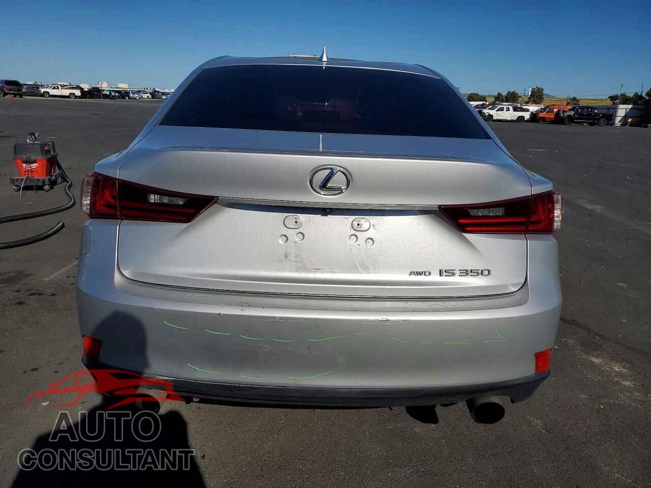 LEXUS IS 2014 - JTHCE1D28E5000529