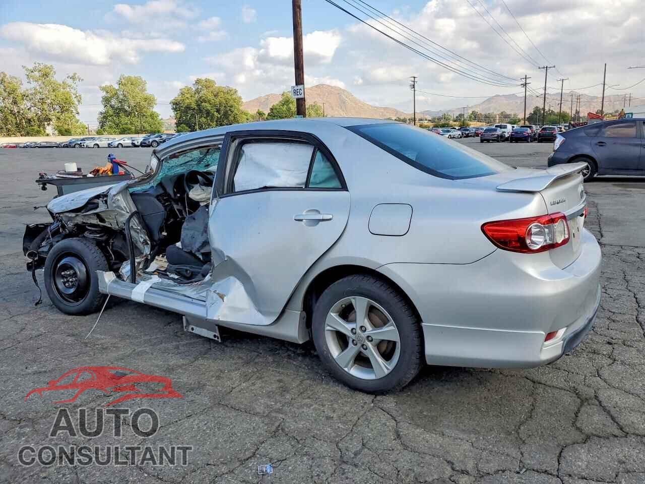 TOYOTA COROLLA 2013 - 5YFBU4EE7DP201642