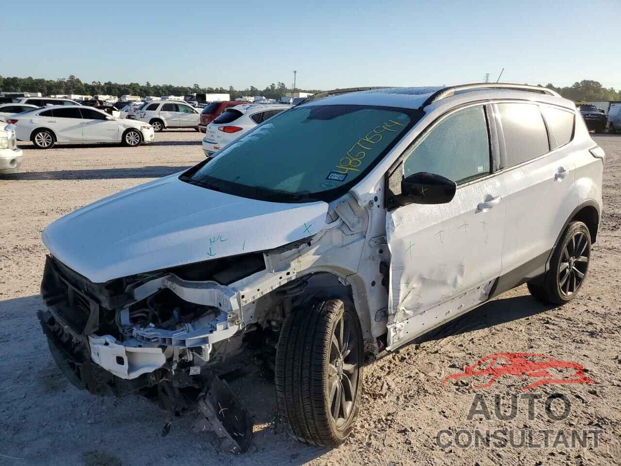 FORD ESCAPE 2017 - 1FMCU0G94HUC49097