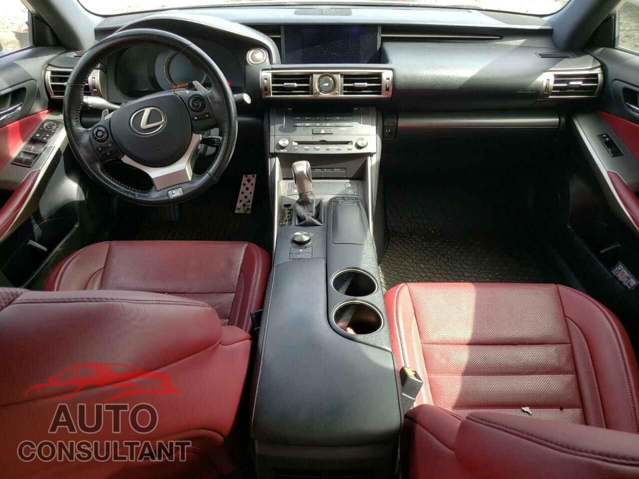 LEXUS IS 2015 - JTHCE1D25F5008167