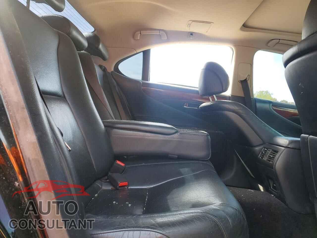 LEXUS LS460 2011 - JTHCL5EF2B5012427