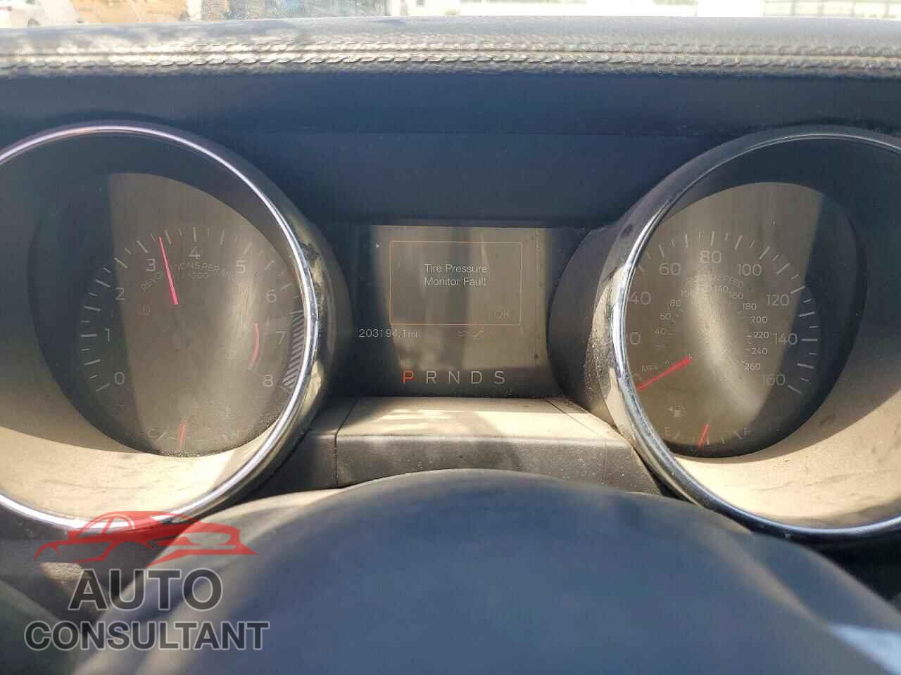 FORD MUSTANG 2015 - 1FA6P8TH7F5411936