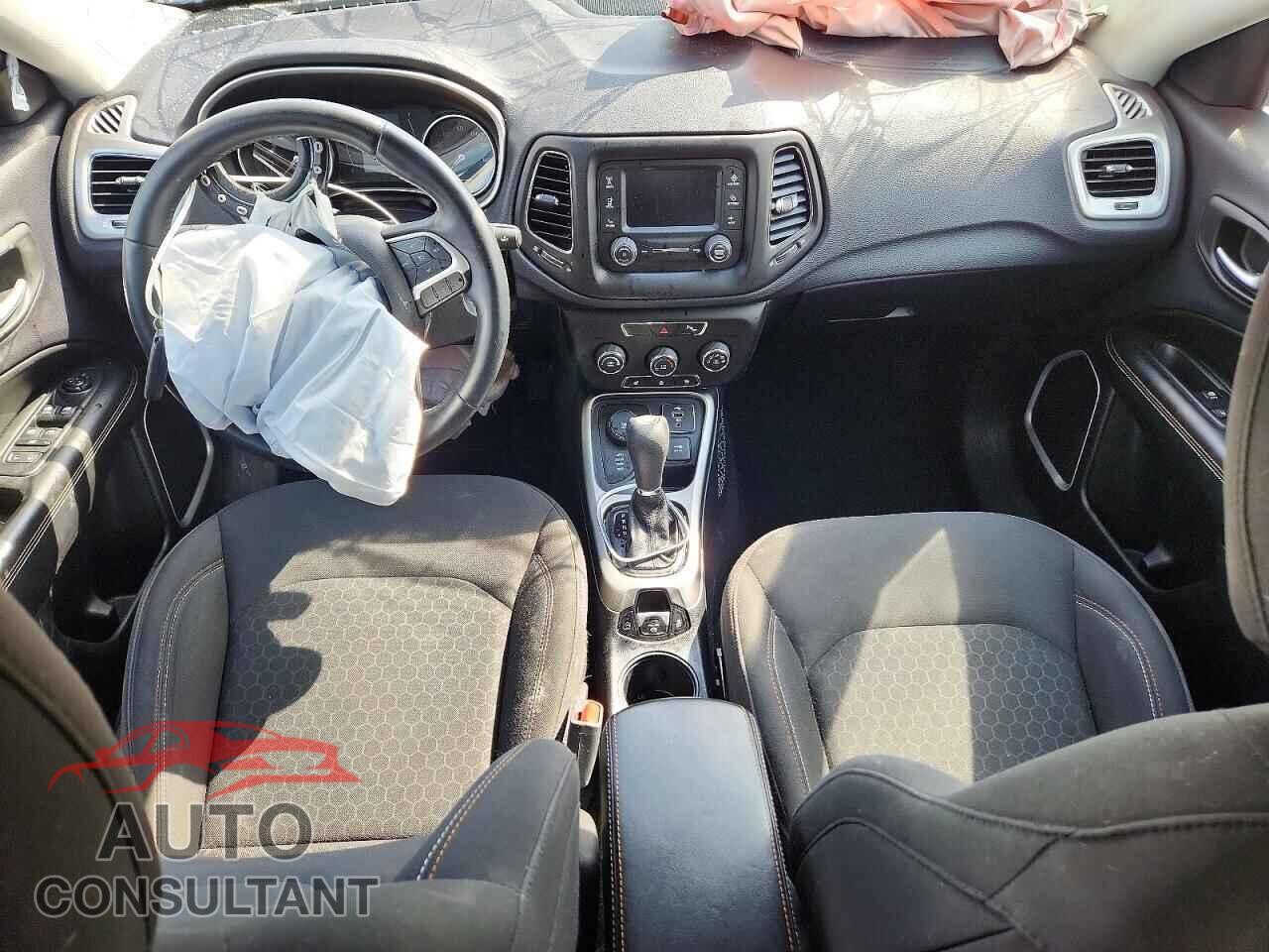 JEEP COMPASS 2017 - 3C4NJDAB7HT642630