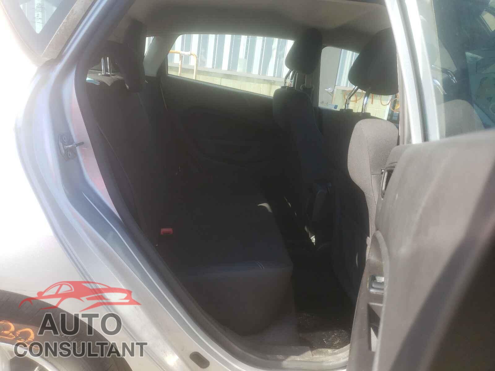 FORD FIESTA 2017 - 3FADP4EJ8HM125204