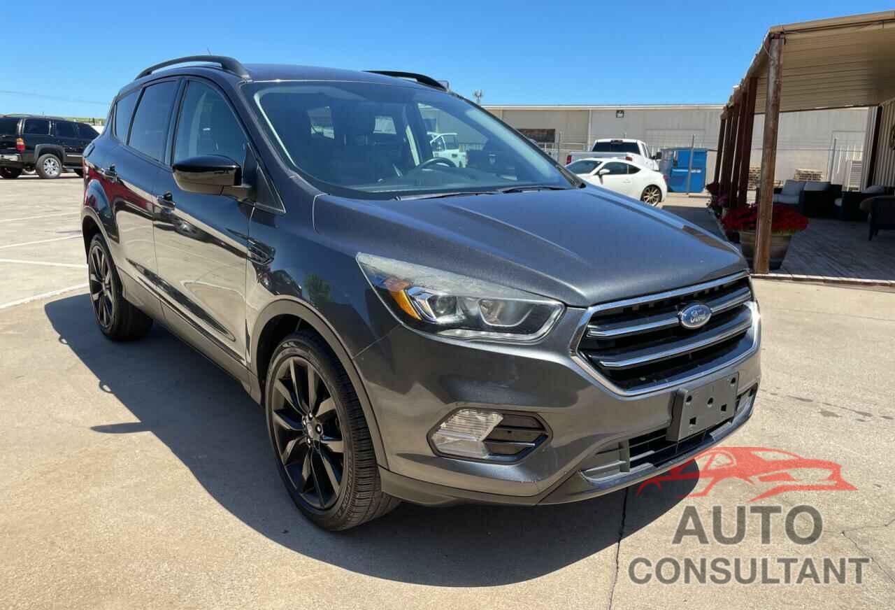 FORD ESCAPE 2018 - 1FMCU0GD6JUA71395