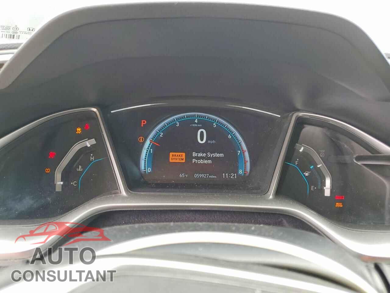 HONDA CIVIC 2018 - 2HGFC2F77JH557357