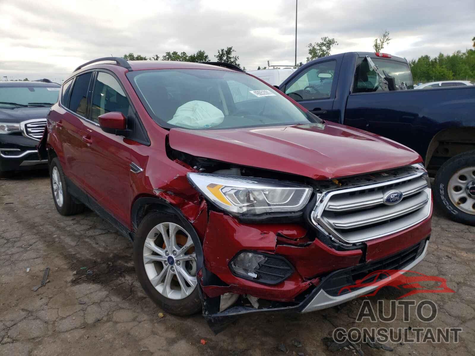 FORD ESCAPE 2017 - 1FMCU0GD3HUA37862