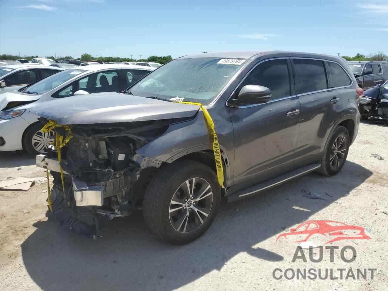 TOYOTA HIGHLANDER 2019 - 5TDZARFH0KS046093