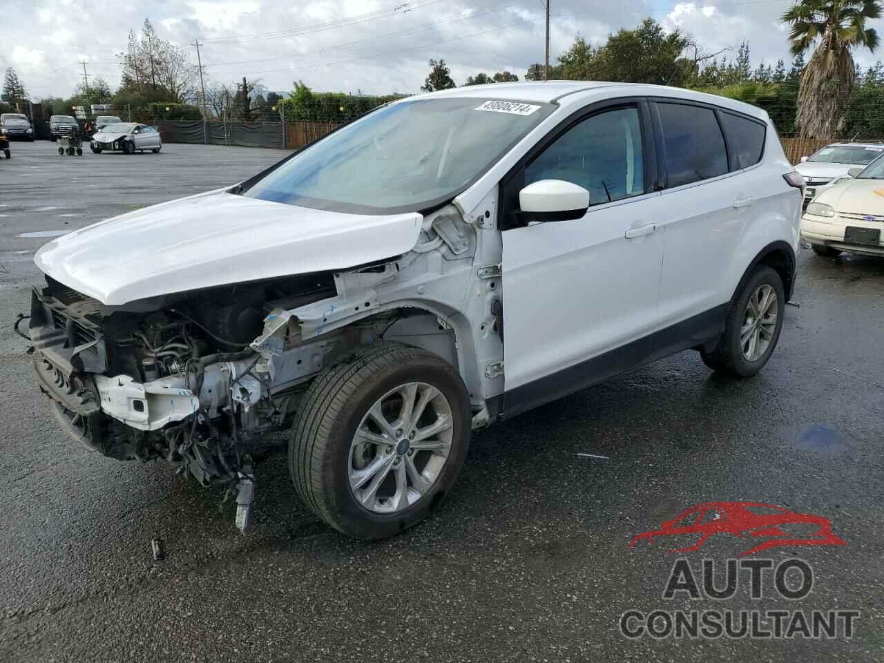 FORD ESCAPE 2017 - 1FMCU0GD5HUA54761