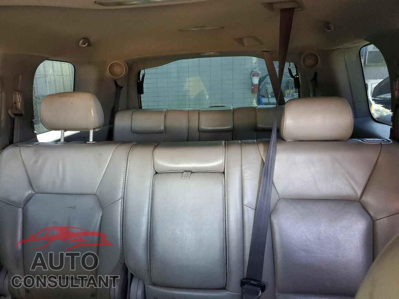 HONDA PILOT 2009 - 5FNYF38689B006087