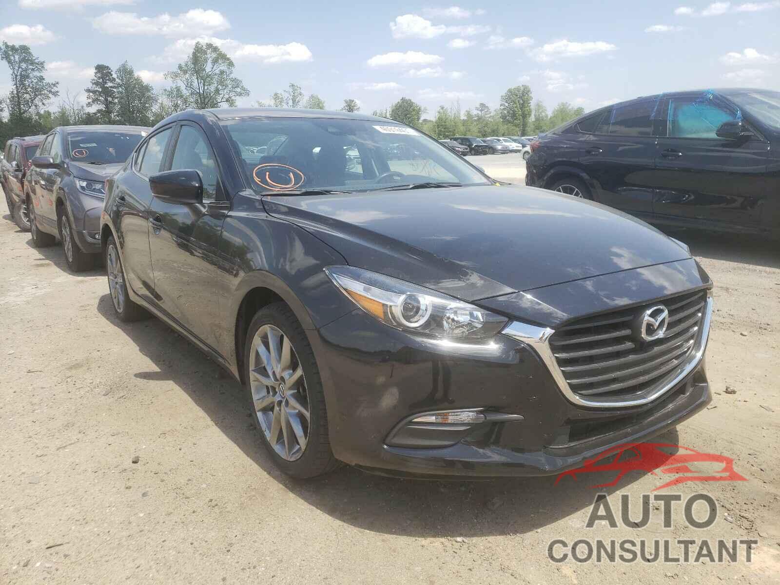 MAZDA 3 2018 - 3MZBN1V33JM244921