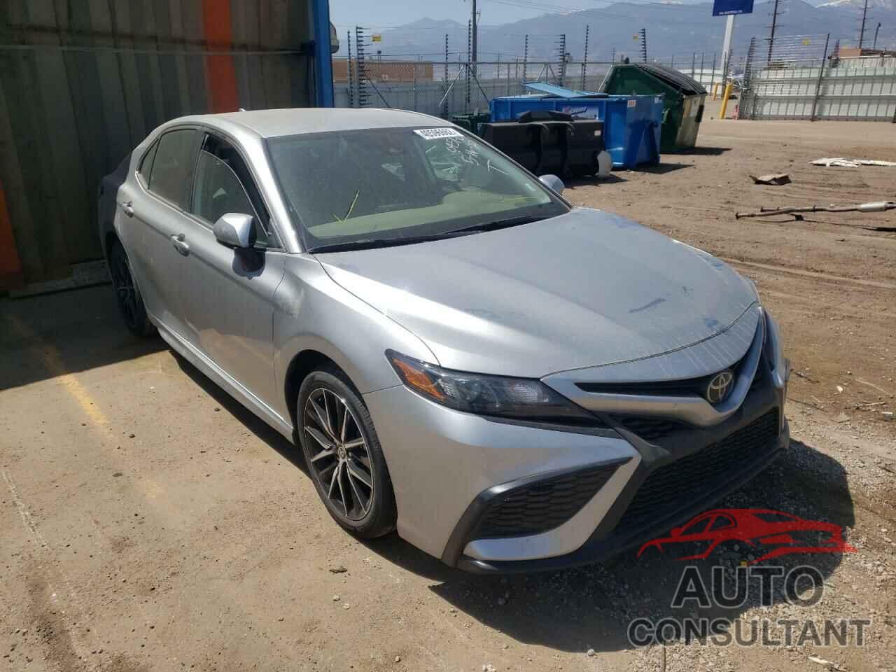 TOYOTA CAMRY 2021 - 4T1G11AK4MU605862