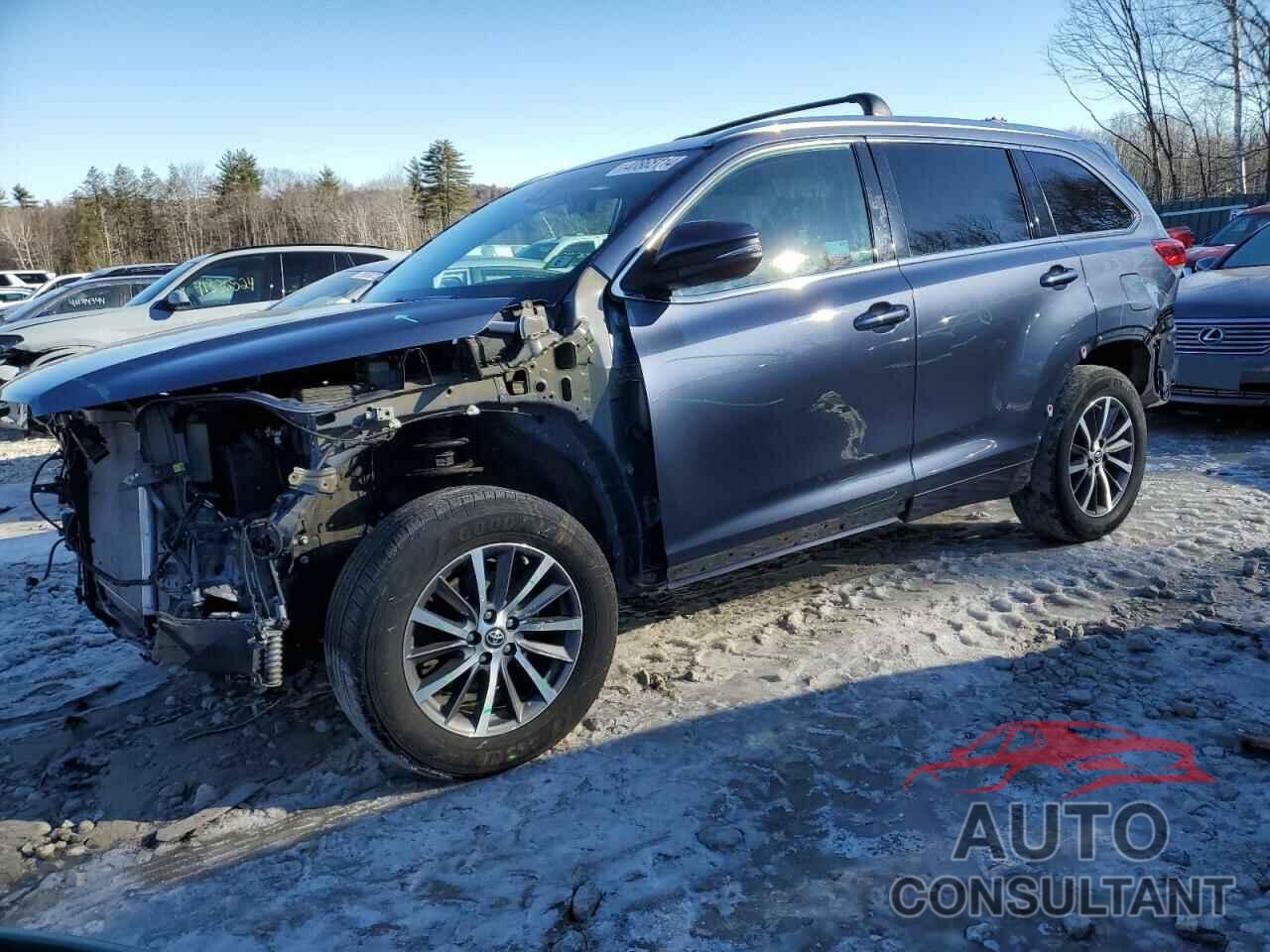 TOYOTA HIGHLANDER 2018 - 5TDJZRFH5JS842729